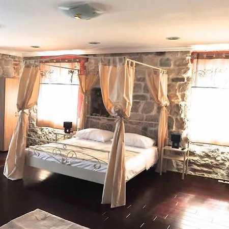 Inn Apartments Split 4* スプリト